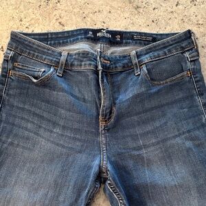 Hollister Women’s Blue Mid-Rise Skinny Jeans